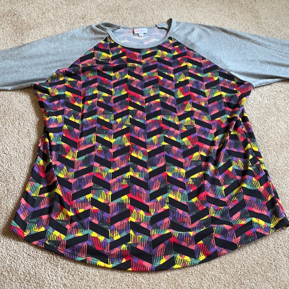 LuLaRoe Randy tee. Size 2XL